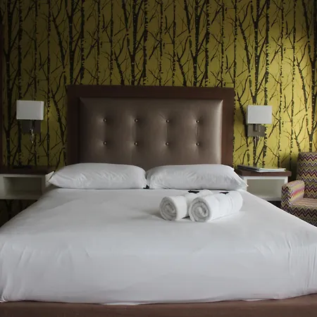 לינה וארוחת בוקר St. Judes גלוואיי